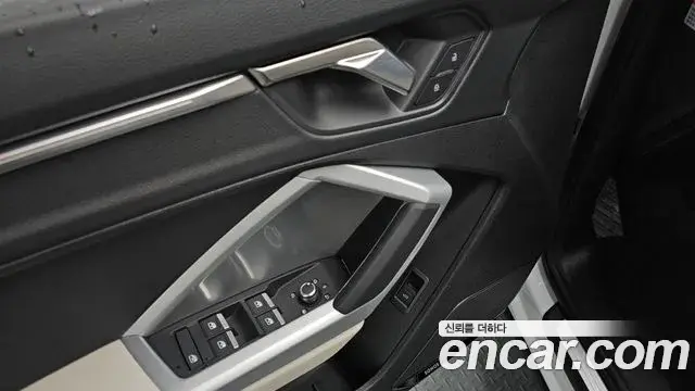 Audi Q3 2025 — Фото 18/20