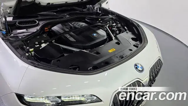 BMW 7 Series 2023 — Photo 5/20