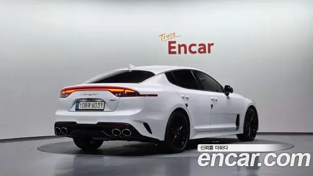 Kia Stinger 2021 — Photo 2/20