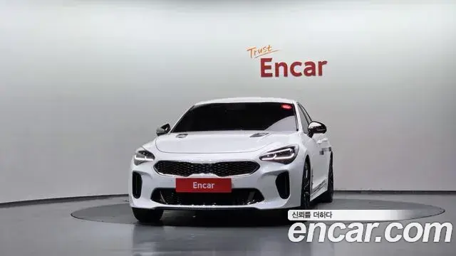 Kia Stinger 2021 — Photo 3/20