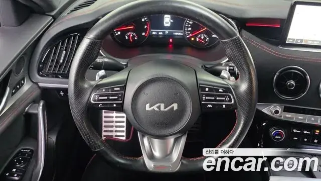 Kia Stinger 2021 — Photo 13/20