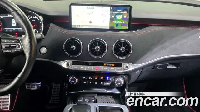 Kia Stinger 2021 — Photo 14/20