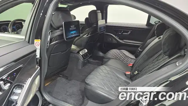 Mercedes-Benz S-Class 2022 — Photo 11/20