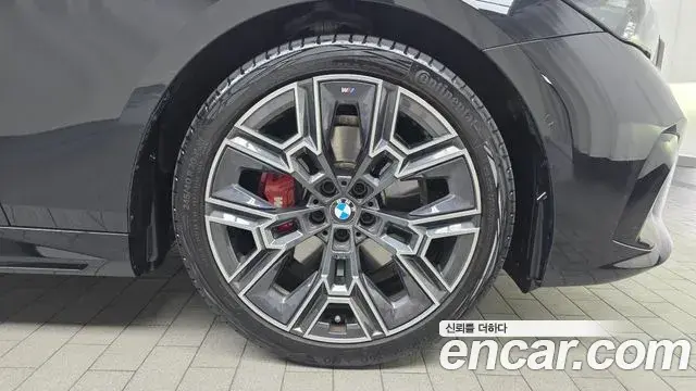 BMW 5 Series 2025 — Şəkil 24/30