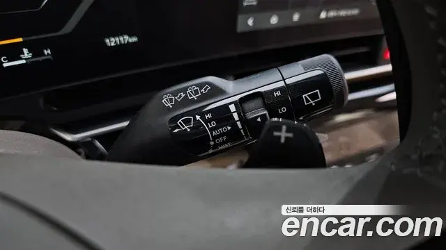 Kia Carnival 2025 — Şəkil 31/32