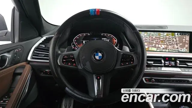 BMW X6 2022 — Photo 12/20