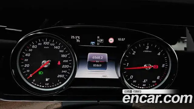 Mercedes-Benz E-Class 2020 — Şəkil 10/20