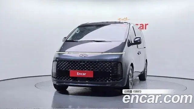 Hyundai Staria 2022 — Photo 3/20