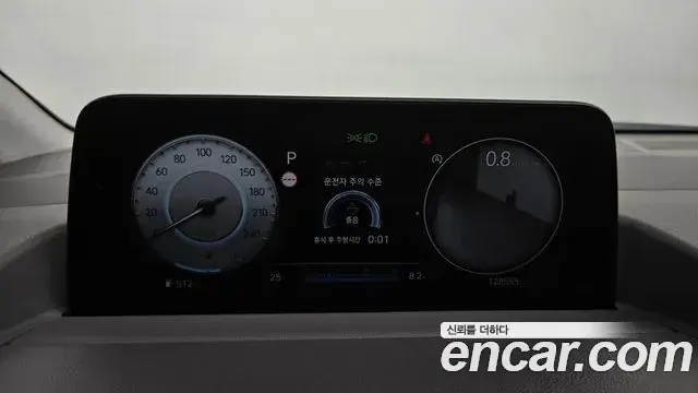 Hyundai Staria 2022 — Photo 8/20