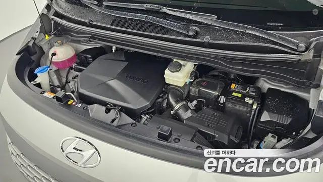 Hyundai Staria 2022 — Photo 6/20