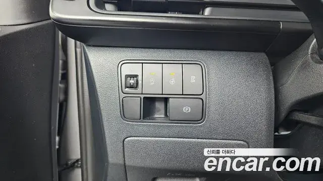 Hyundai Staria 2022 — Photo 19/20