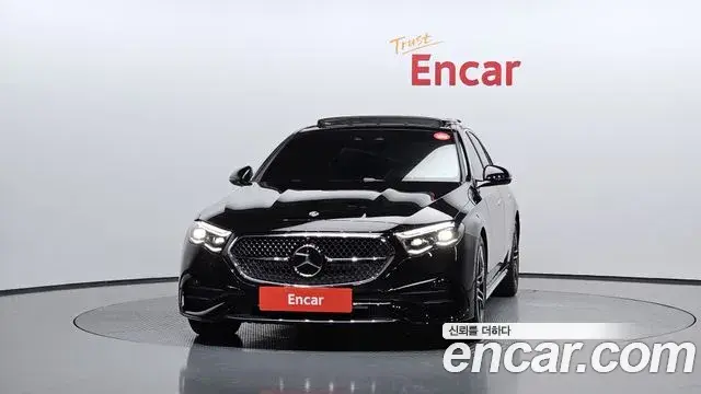 Mercedes-Benz E-Class 2025 — ფოტო 18/32
