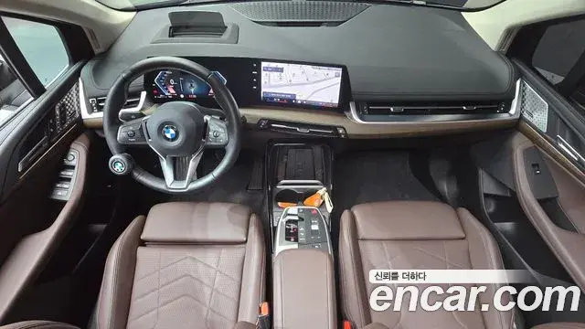 BMW 2 Series Active Tourer 2025 — Фото 7/20