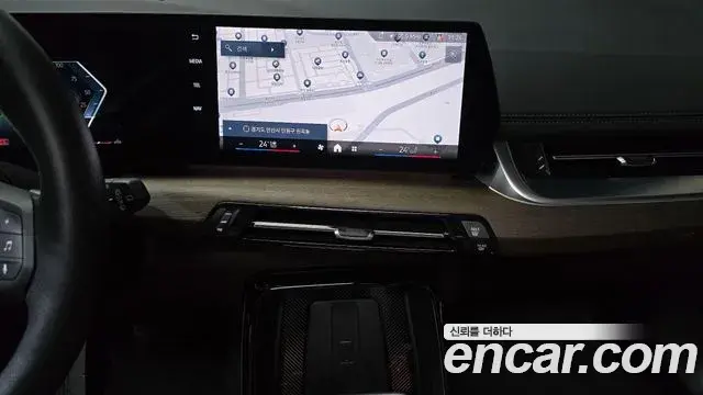 BMW 2 Series Active Tourer 2025 — Фото 19/20