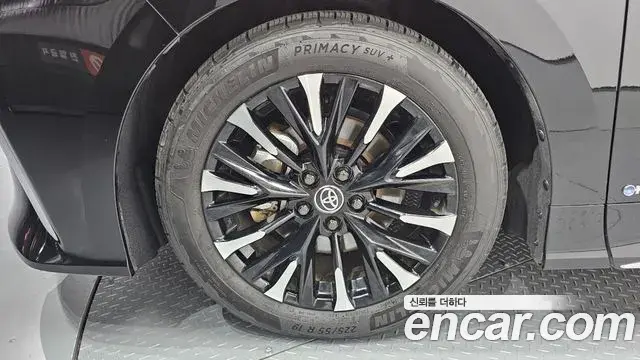 Toyota Alphard 2024 — Photo 5/20