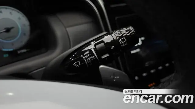 Hyundai Tucson Hybrid 2023 — Şəkil 28/33