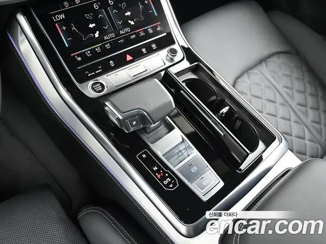Audi Q7 2025 — Photo 8/20