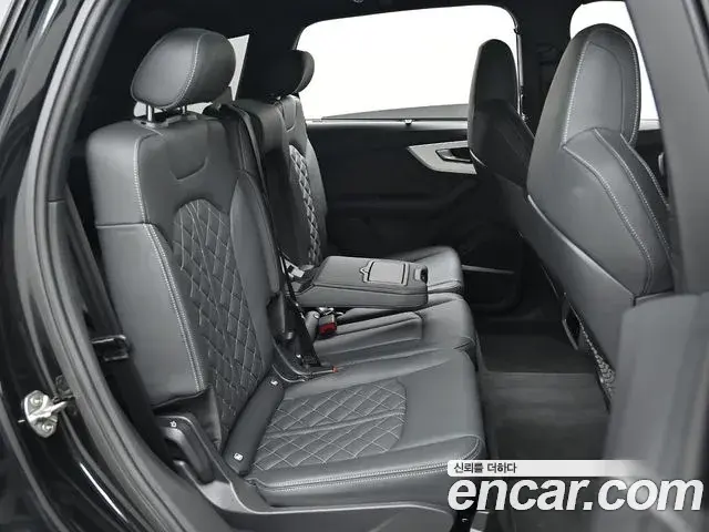 Audi Q7 2025 — Photo 11/20