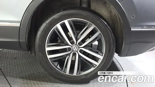 Volkswagen Tiguan Allspace 2020 — ფოტო 10/20