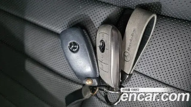 Mercedes-Benz E-Class 2021 — Photo 14/20