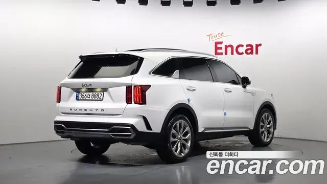 Kia Sorento 2022 — Фото 2/20