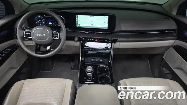 Kia Carnival 2023 — Photo 7/20