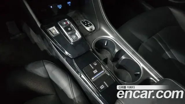 Hyundai Sonata Hybrid 2022 — ფოტო 21/30