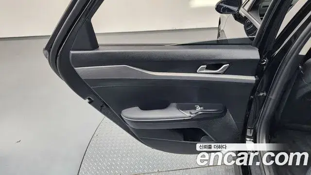 Kia K5 2024 — Photo 14/31
