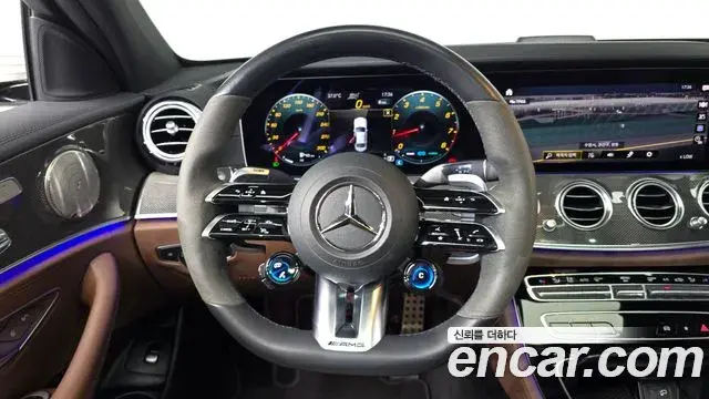 Mercedes-Benz E-Class 2021 — Фото 13/20