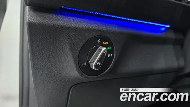 Volkswagen Jetta 2023 — Photo 19/30