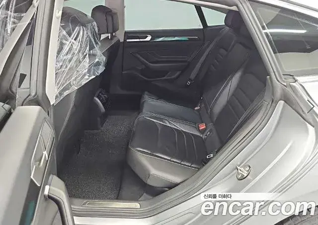 Volkswagen Arteon 2023 — Photo 10/19