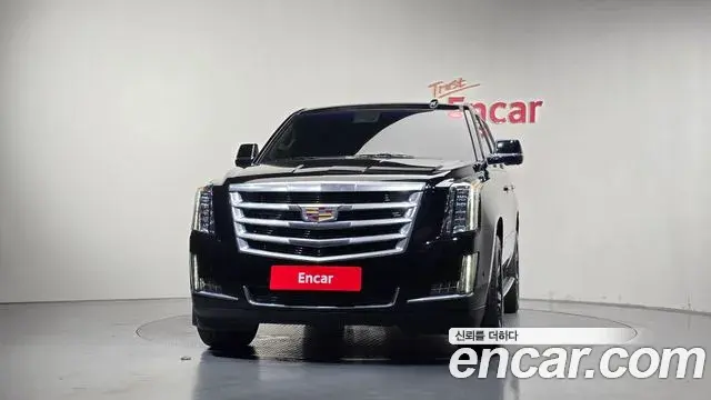 Cadillac Escalade 2018 — Photo 2/20