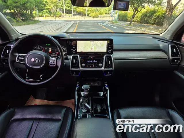 Kia Sorento 2021 — Фото 4/20