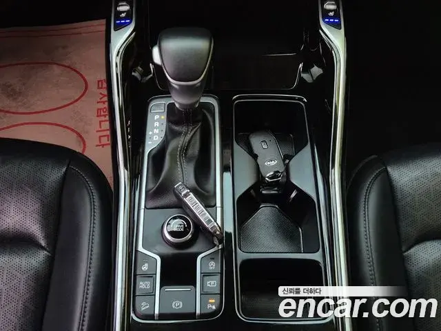 Kia Sorento 2021 — Фото 16/20