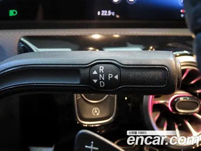Mercedes-Benz A-Class 2021 — Photo 12/18