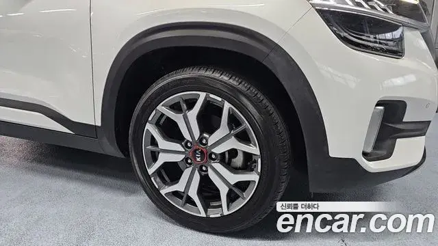 Kia Seltos 2020 — Şəkil 16/20