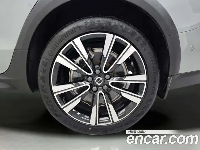 Volvo V60 Cross Country, 2024
