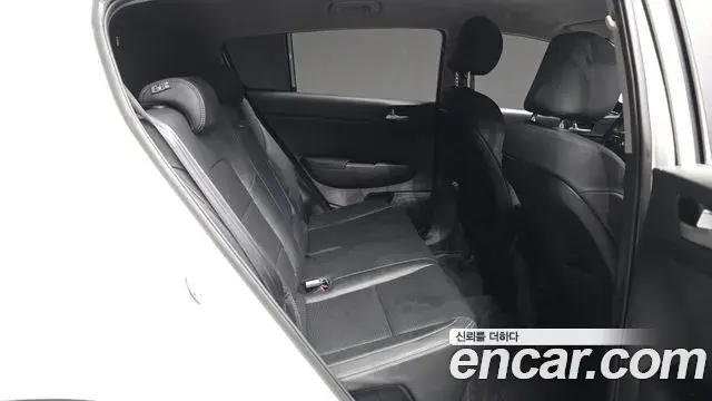 Kia Sportage The Bold 2021 — ფოტო 24/30