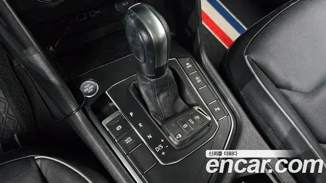 Volkswagen Tiguan 2020 — Şəkil 16/20