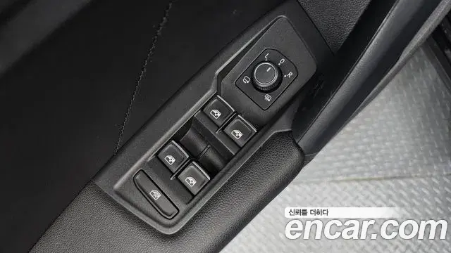 Volkswagen Tiguan 2020 — Şəkil 13/20