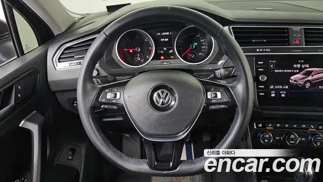 Volkswagen Tiguan 2020 — Şəkil 8/20