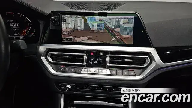 BMW 3 Series 2019 — Photo 14/31