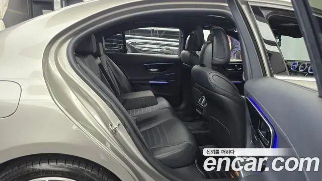 Mercedes-Benz C-Class 2022 — ფოტო 14/31