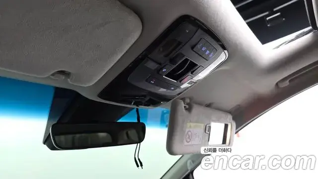 Hyundai Staria 2022 — Photo 20/20