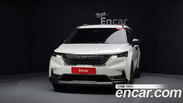 Kia Carnival 2023 — Photo 3/20