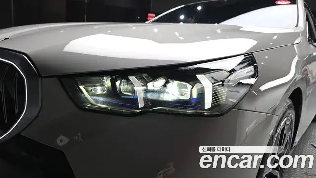 BMW 5 Series 2026 — Şəkil 7/35