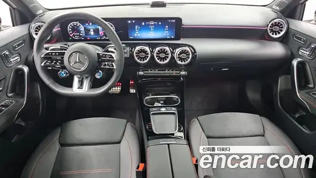 Mercedes-Benz A-Class 2025 — Photo 7/20