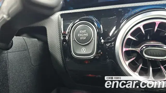 Mercedes-Benz A-Class 2025 — Photo 20/20