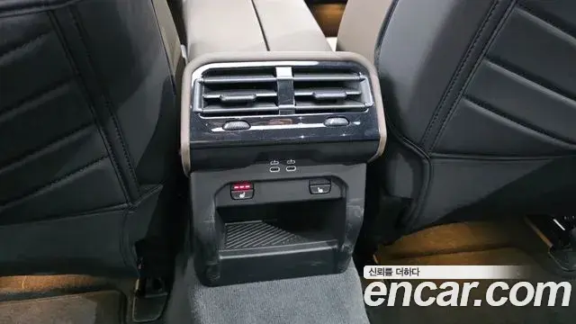BMW 5 Series 2025 — Фото 19/20