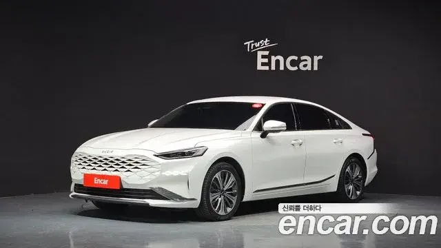 Kia K8 2022 — Photo 10/20